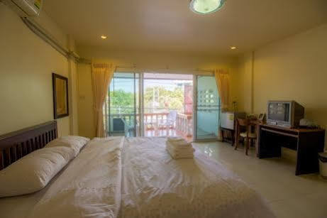 เอชเค เรสซิเดนซ์ หัวหิน Hotel ภายนอก รูปภาพ